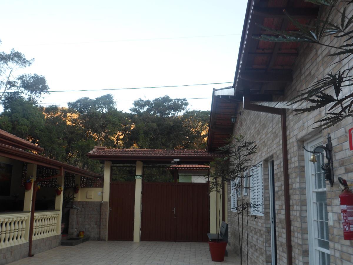 Pousada Tia Lilia Gonçalves Exteriör bild